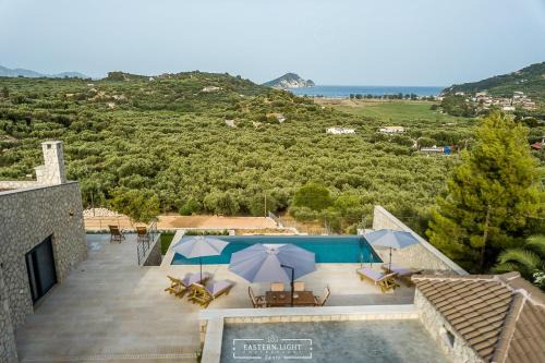 IRIS LUXURY VILLAS