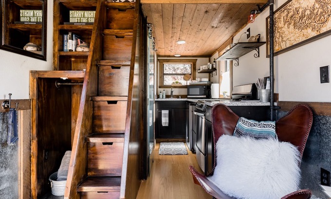 Sedona House | Renew Cabin with Private Stargazing Hot Tub and Yoga Deck