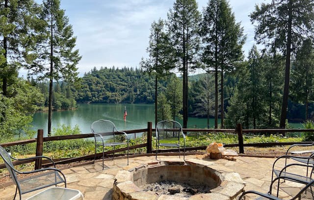 Cedar Ridge Hotel | Beautiful Rollins Lake Inn - 2bd/1bth Cabin #10