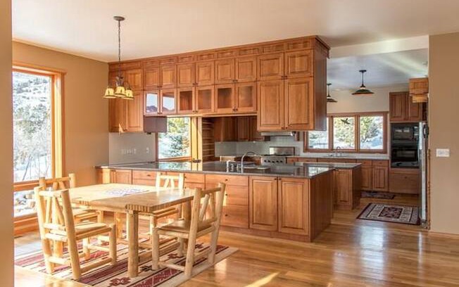 Meeteetse House | Silver tip Lodge