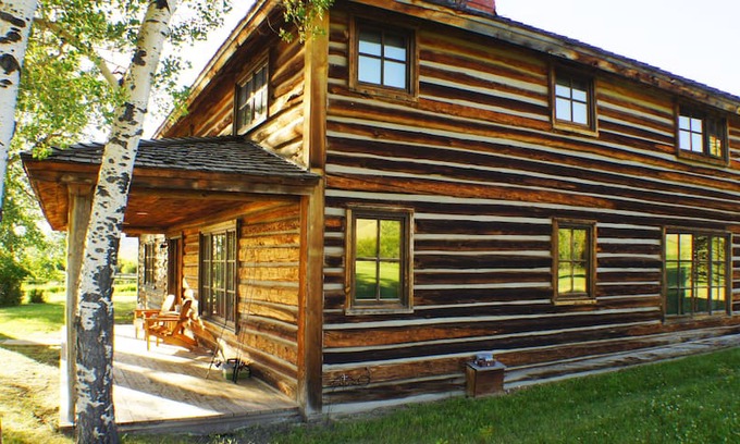 White Sulphur Springs Cabin | Townsend Ranch Willow Creek Cabins