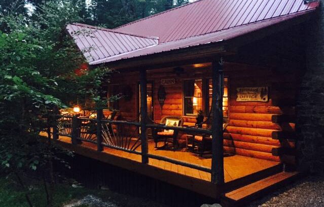 Caroga Lake Cabin | Auskerada Lodge. Seclusion w/dock space