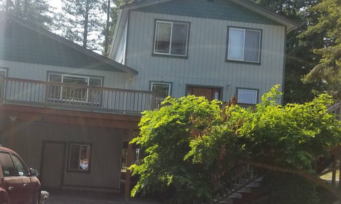 Fortuna House | Denny's Redwood Resort