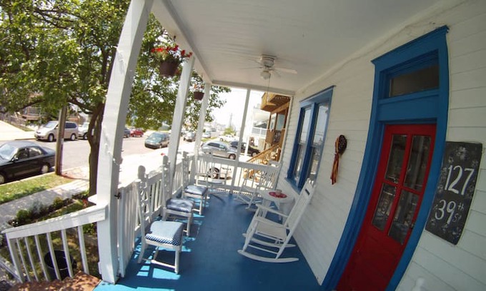Sea Isle City House | DiGenni's Centennial Guest House- Room #4