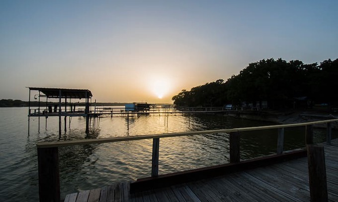 Newark Cabin | "The Lake Shack" on Eagle Mountain Lake