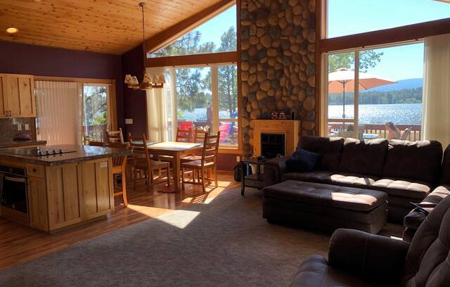 Pine Hollow House | Lake Front Home on Pine Hollow