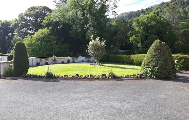 Glencar House | B&B near beautiful Glencar Lake and waterfall
