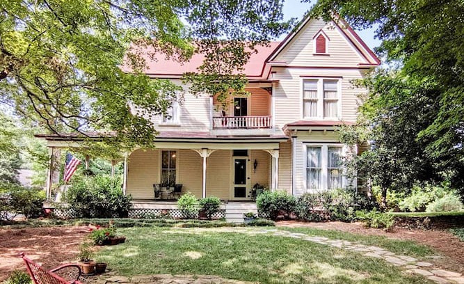 Acworth House | Hummingbird Hideaway #1 Charming Historic Retreat