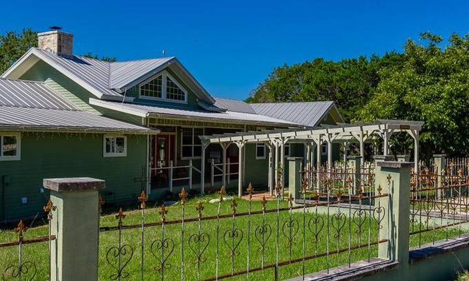 Ingram House | Green Gables at Roddy Tree Ranch