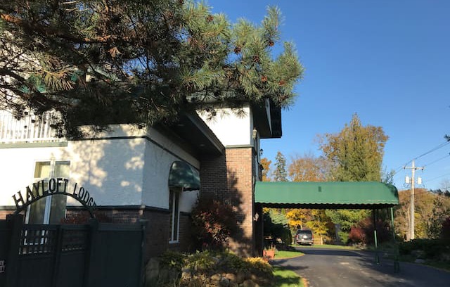 Lake Geneva Apartment | The Hayloft Lodge - Lake Geneva