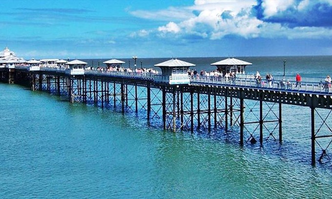 Llandudno Apartment | CENTRAL LLANDUDNO BEACHCOMBER HOLIDAY APARTMENTS