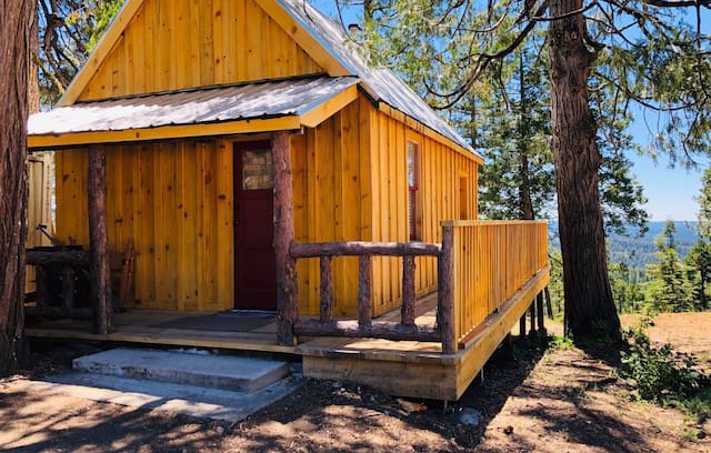 Croft Cabin | The “Moose Lodge” cabin in the Sierra Nevada Mnts