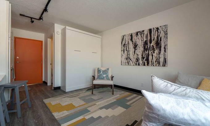 Cedar Falls Apartment | Weekly/Monthly CF Micro-Apartment