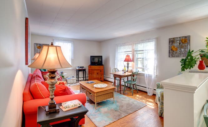 Camden Apartment | Crows Nest Suite of Green Gables Inn