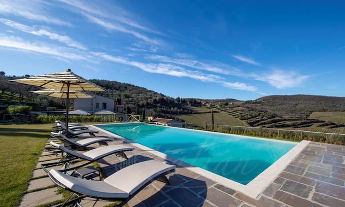 Lucolena Villa | VILLA CHIANTI RUBINO