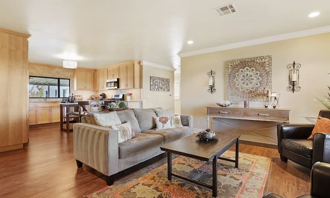 Lodi House | Annadan Vineyard Suites