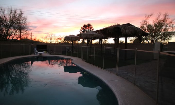 Casas Adobes West House | Desert oasis in Casas Adobes