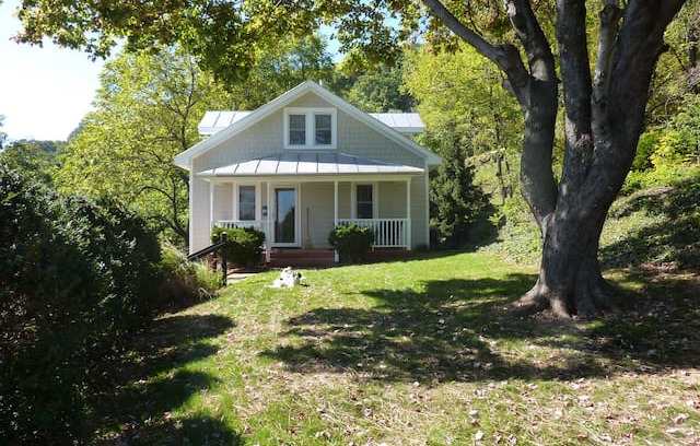 Afton Cabin | Afton Station Cottage - Remodeled Private Setting