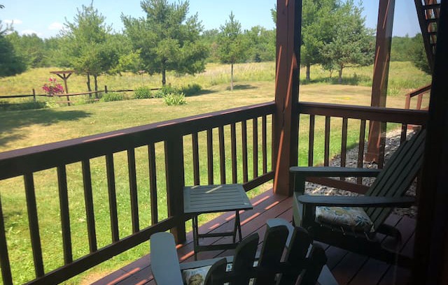 Point Au Roche Bed & Breakfast | Hunter Room Point Au Roche Lodge