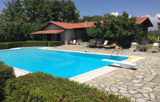 Katakolo Cabin | Villa Kasta