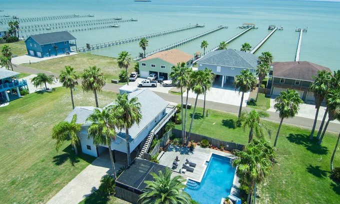 Port Mansfield House | Casa Paradise - Bay View, Private Pool, Tiki Bar