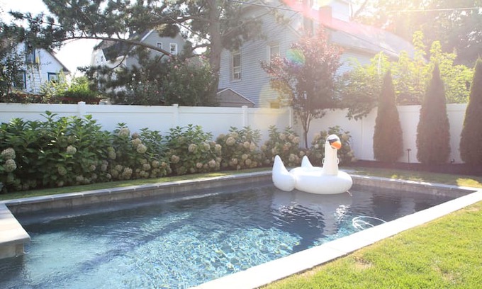Asbury Park House | SLEEPS 8 - The Hayworth - Beach House - POOL OPEN