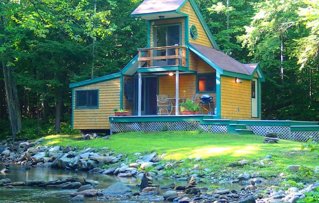 Warren Cabin | Studio at Clay Brook