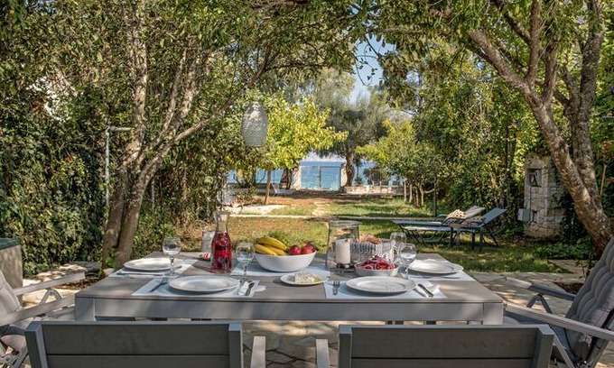 Petaleia House | Thalassa beach house Corfu