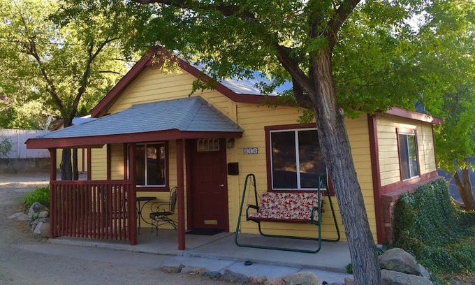 Prescott House | Goodwin Street Getaway