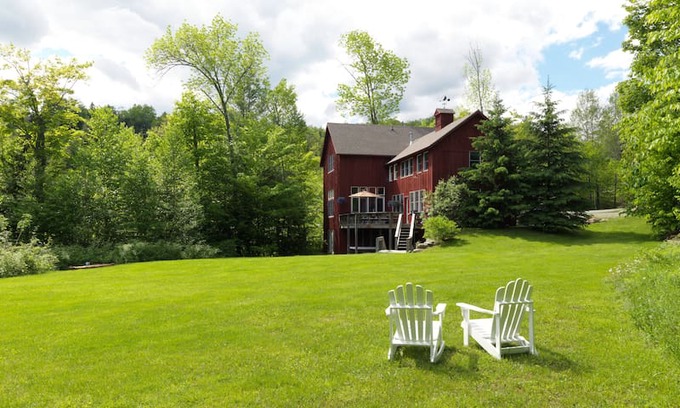 Stowe Area House | Stowe Barn - Rustic Luxury with Spa and Pool Table