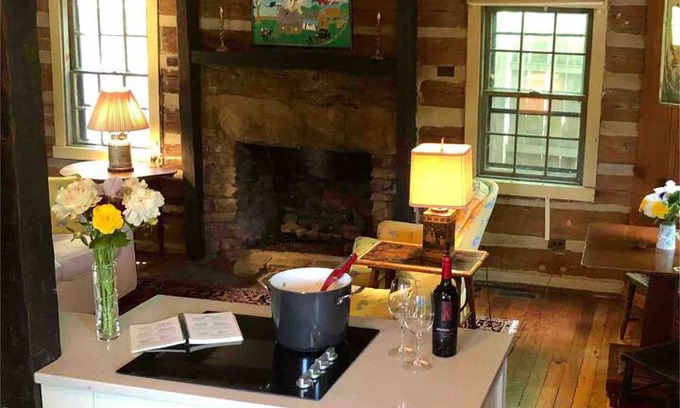 Lynn Cabin | The Bohunk Cabin Harmon Field Tryon NC