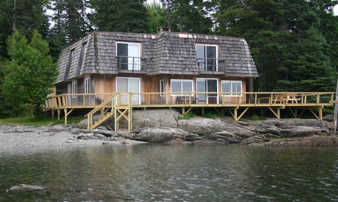 Bar Harbor House | Everett Cottage at Indian Point (Bar Harbor)