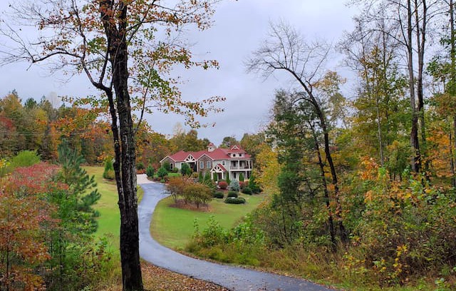 Tigerville Bed & Breakfast | The Inn on Tyger Meadow in Travelers Rest, SC