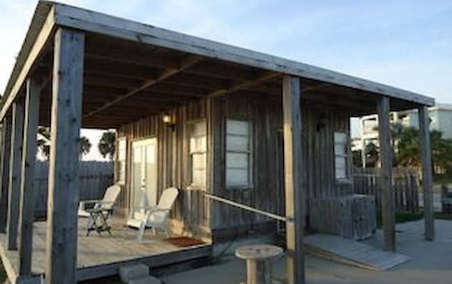 Ingleside on the Bay Cabin | The Brass Turtle Lodge - Heron Hut