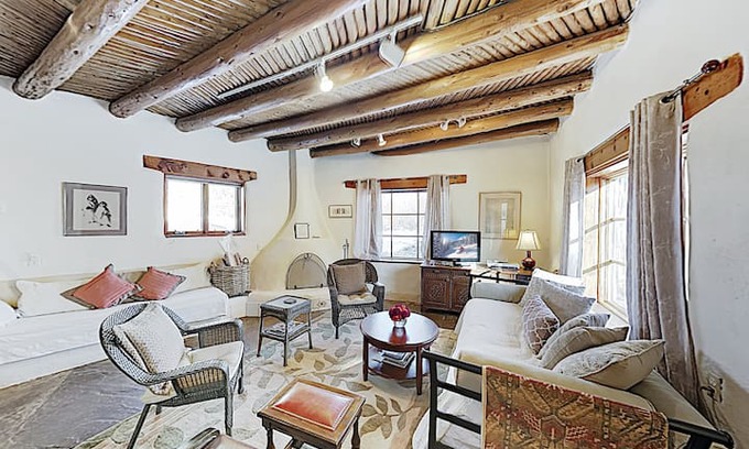 Arroyo Seco Cabin | Charming Casa Verde at Lumina Gardens