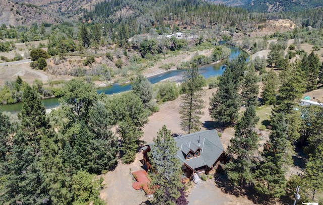 Junction City Cabin | Gold Rush Cabin 5 BR & 14 Acres on The Trinity River