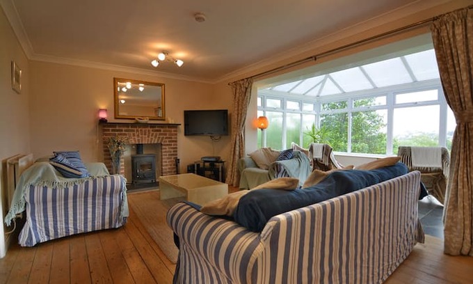 Saundersfoot House | CAPRI 4* Cottage, Saundersfoot, Pembrokeshire.