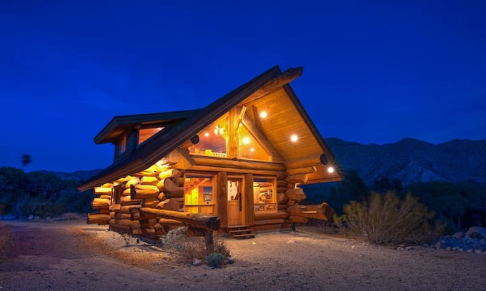 Palm Springs Cabin | Log Cabin in the Desert