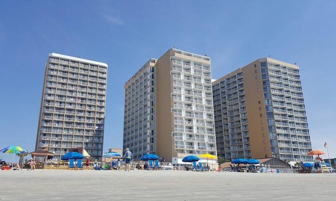 Myrtle Beach Apartment | Sands Ocean Club and Ocean Annie's Resort
