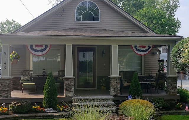 Lake Erie Beach Cabin | The Cat's Meow: Lake House @ Grand View Bay