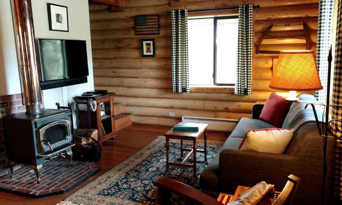 Leavenworth Cabin | Stuchin at Natapoc Lodging on the Wenatchee River
