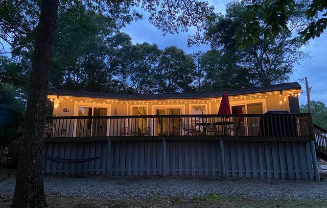 Reed Creek House | Easy Breezy Lake Hartwell - The Perfect Getaway!