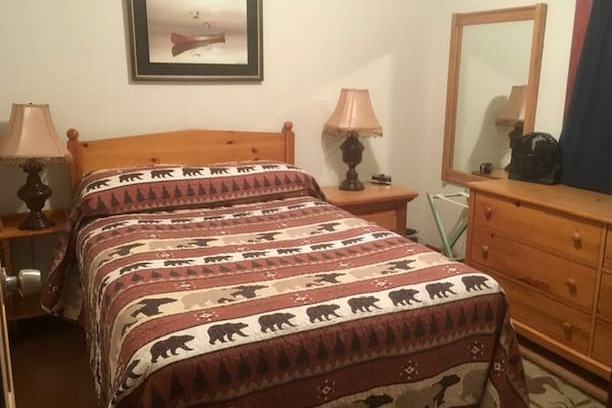 Lake George Cabin | GRIZZLY CABIN