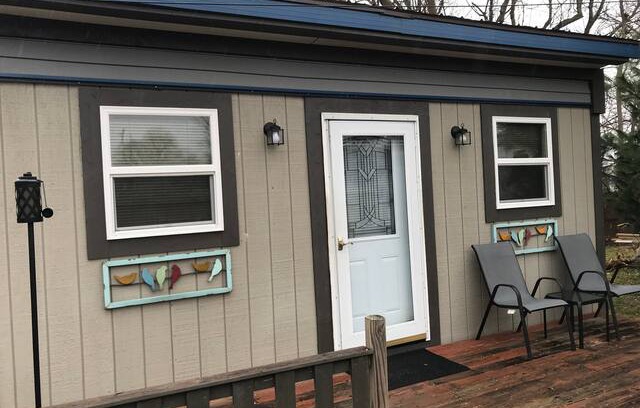 Hillview House | Cozy Tiny House