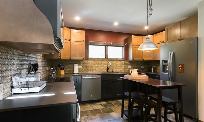 Weaverville Cabin | The Cottage on Reems Creek