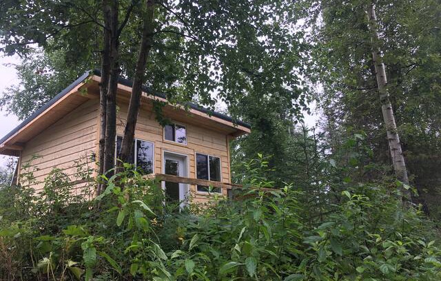 Susitna North Cabin | Talkeetna Cabins at Montana Creek / Chum Cabin