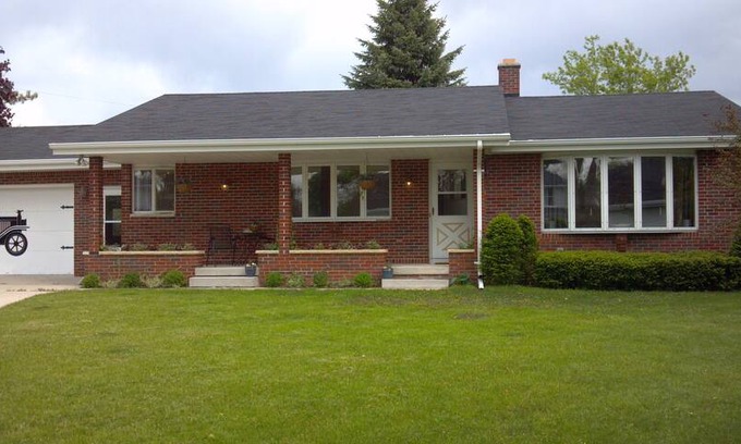 Elkhart Lake House | Bender Haus-Perfect Location- Elkhart Lake Home