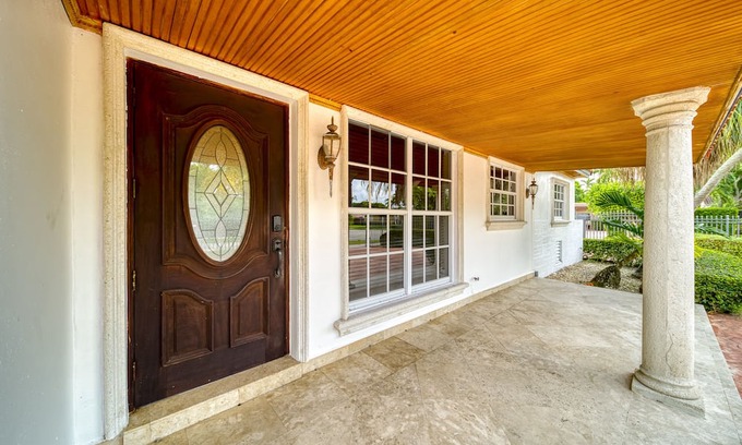 Westchester House | Gated Miami pool house