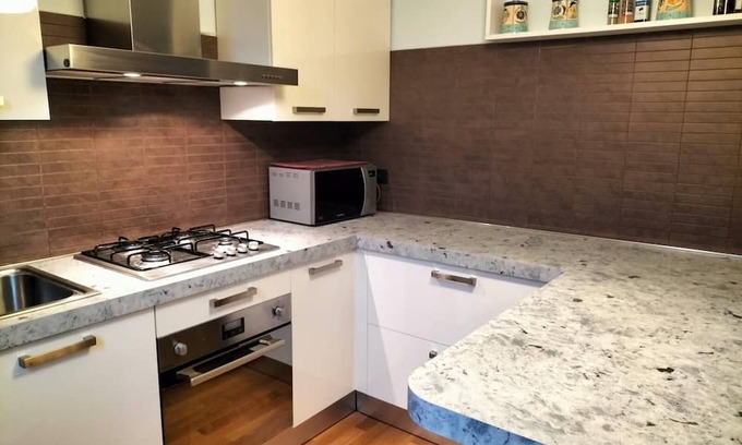 Zona Padova Apartment | Casa Atene _ Luminoso Appartamento su due livelli a Milano