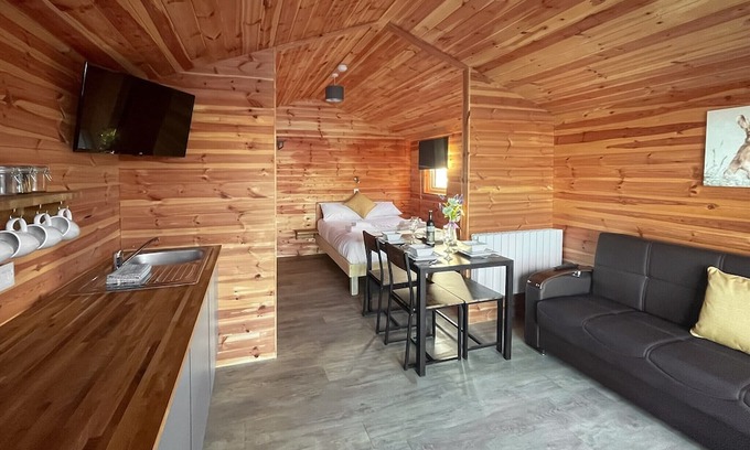 Boston Cottage | 1 bedroom accommodation in Old Leake